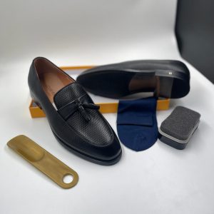 Black Tassel Leather Shoe